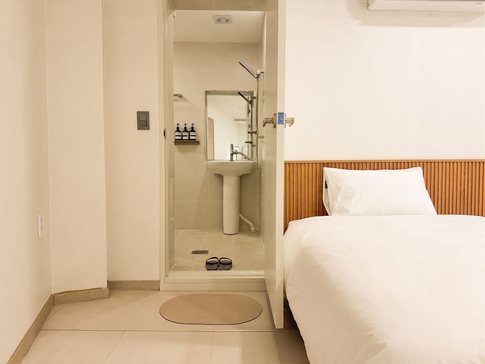 Grand Triple Room, Non Smoking, Corner | Premium bedding, down comforters, pillowtop beds, free minibar