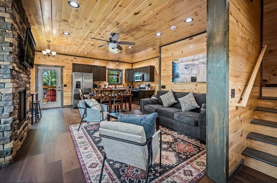 Cabin, 2 Bedrooms | Living area | Smart TV