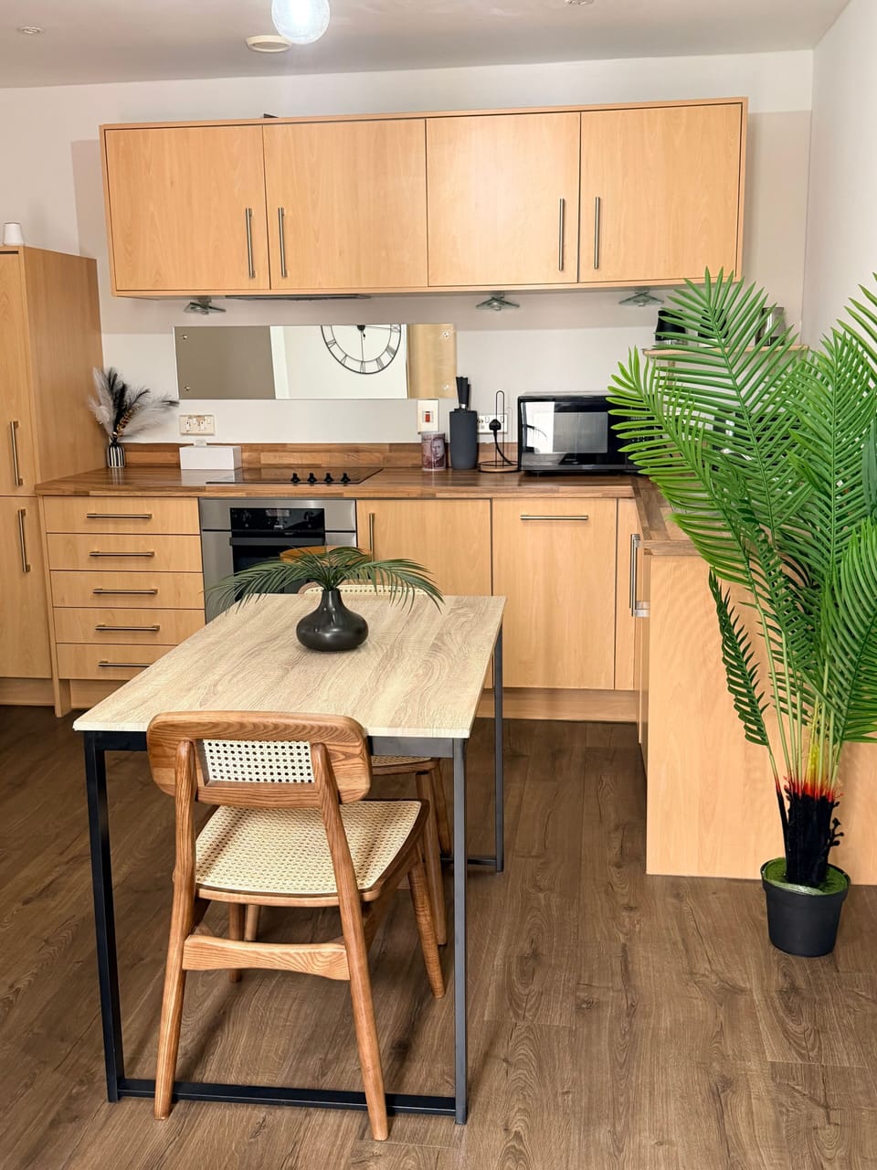 Apartment, 1 Bedroom, Accessible, Fireplace | Interior