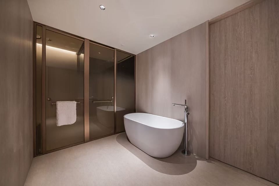 Superior Suite, City View | Premium bedding, minibar (free items), desk, laptop workspace