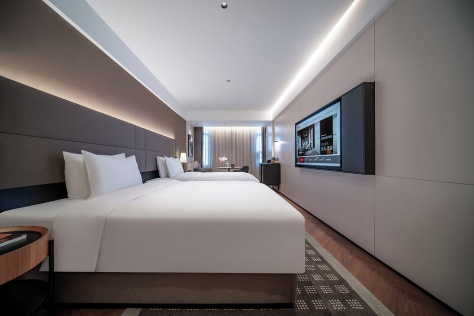 Premier Twin Room, City View | Premium bedding, down comforters, pillowtop beds, minibar (free items)