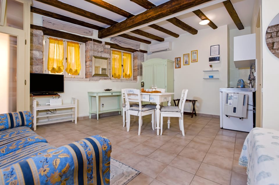Comfort Studio, Annex Building | Living room | Flat-screen TV