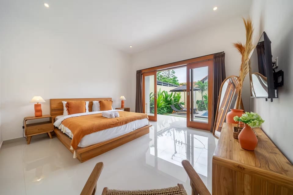 Deluxe Villa, 2 Bedrooms, Private Pool | Egyptian cotton sheets, premium bedding, in-room safe