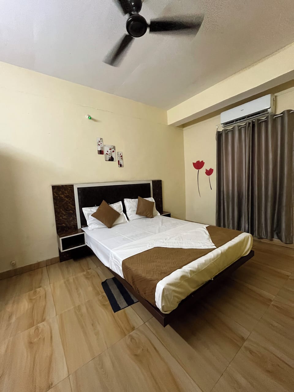 Deluxe Room | Rollaway beds (surcharge), WiFi (free), bed sheets