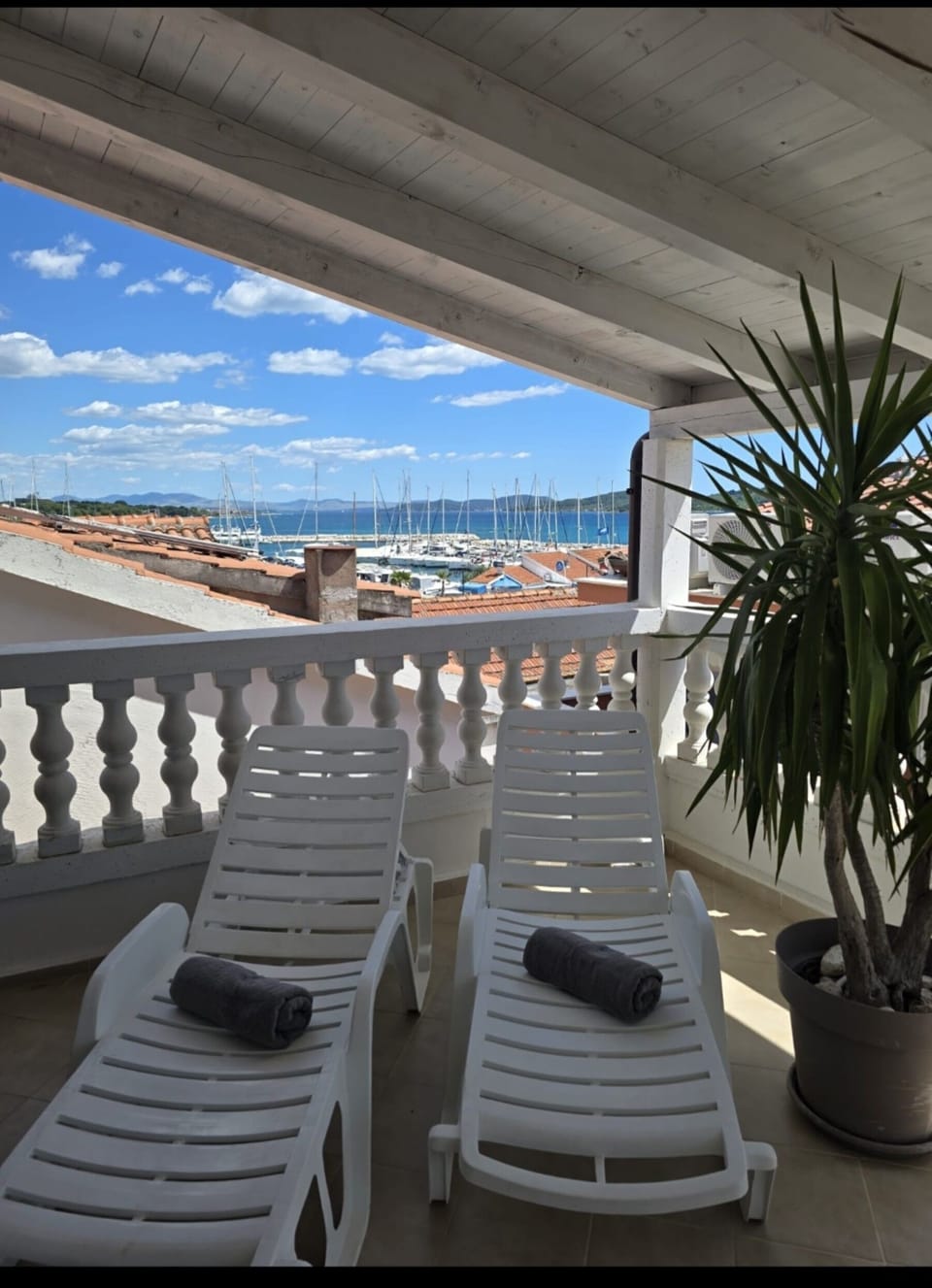 House | Terrace/patio
