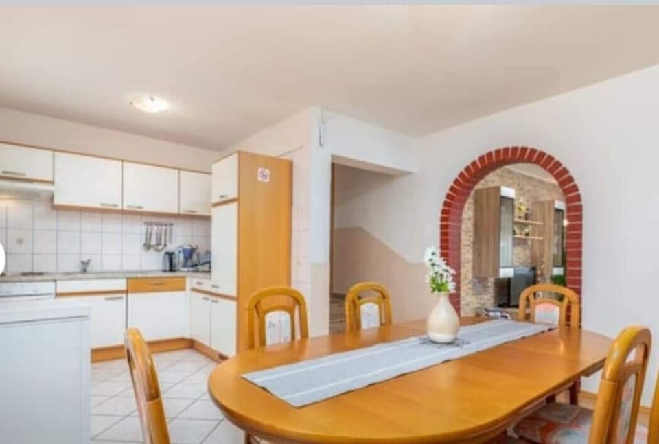 House | Private kitchen | Espresso maker, coffee/tea maker, fridge, microwave