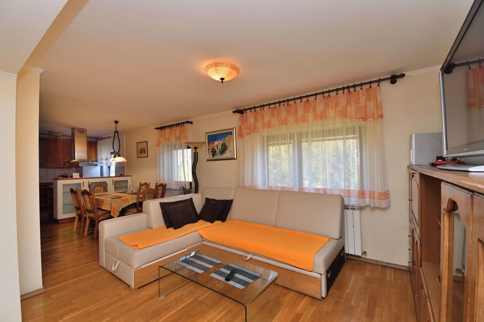 Apartment (A1) | Living room