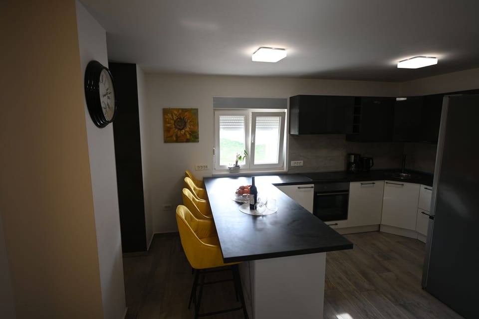 House | Dining