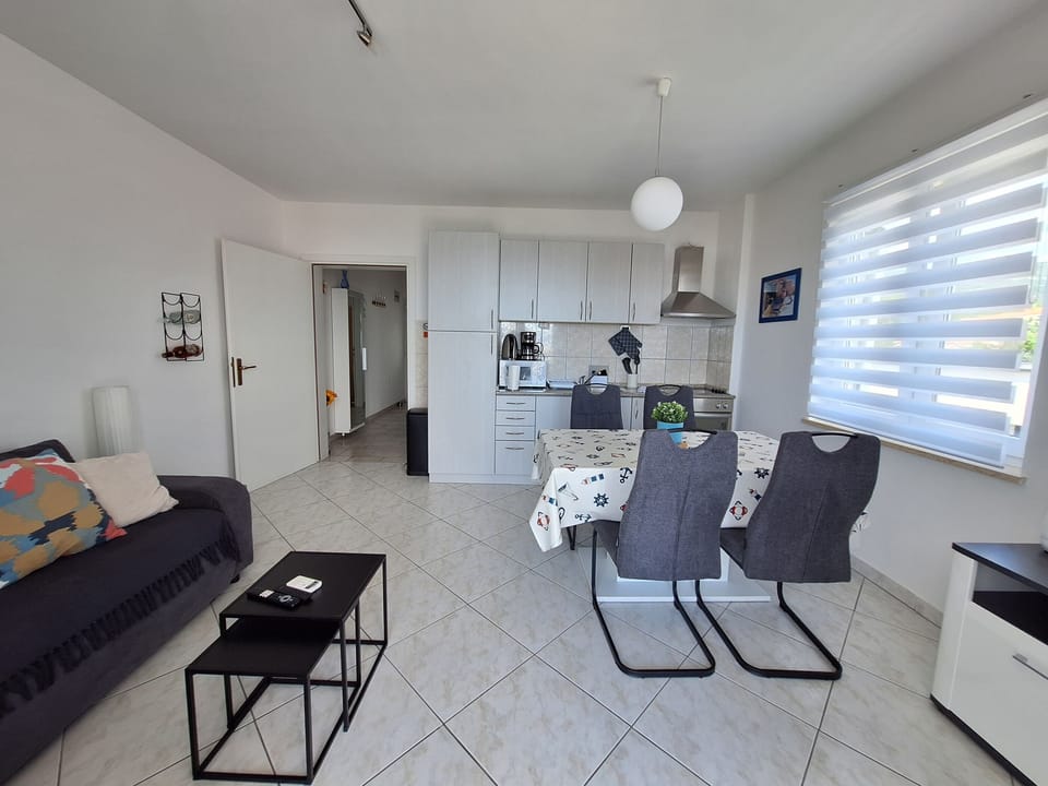Apartment (A1) | Living room