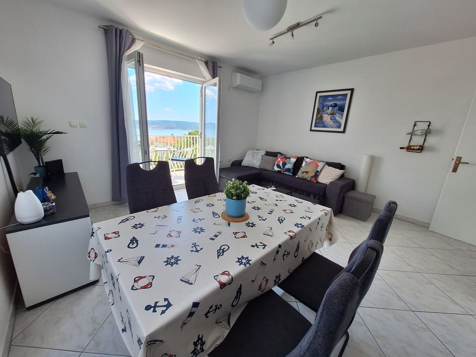 Apartment (A1) | Living room