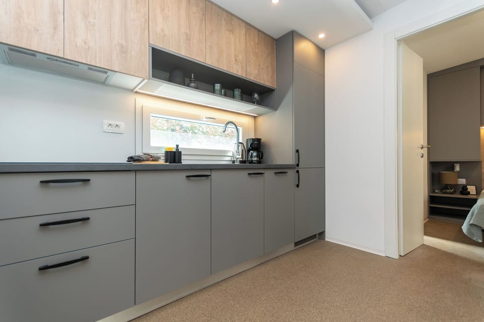 House | Private kitchen | Fridge, stovetop, dishwasher, espresso maker