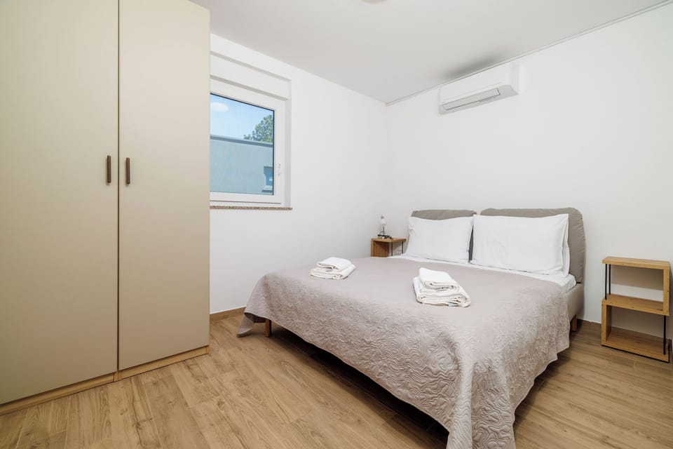 Villa | In-room safe, iron/ironing board, free WiFi