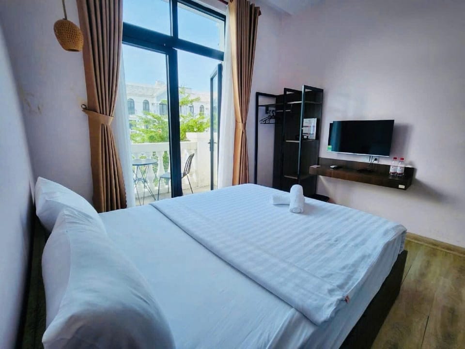 Double Room | Free WiFi, bed sheets