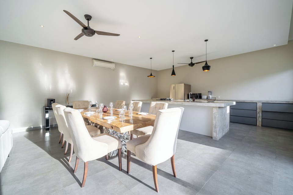 Luxury Villa, Pool View | Dining