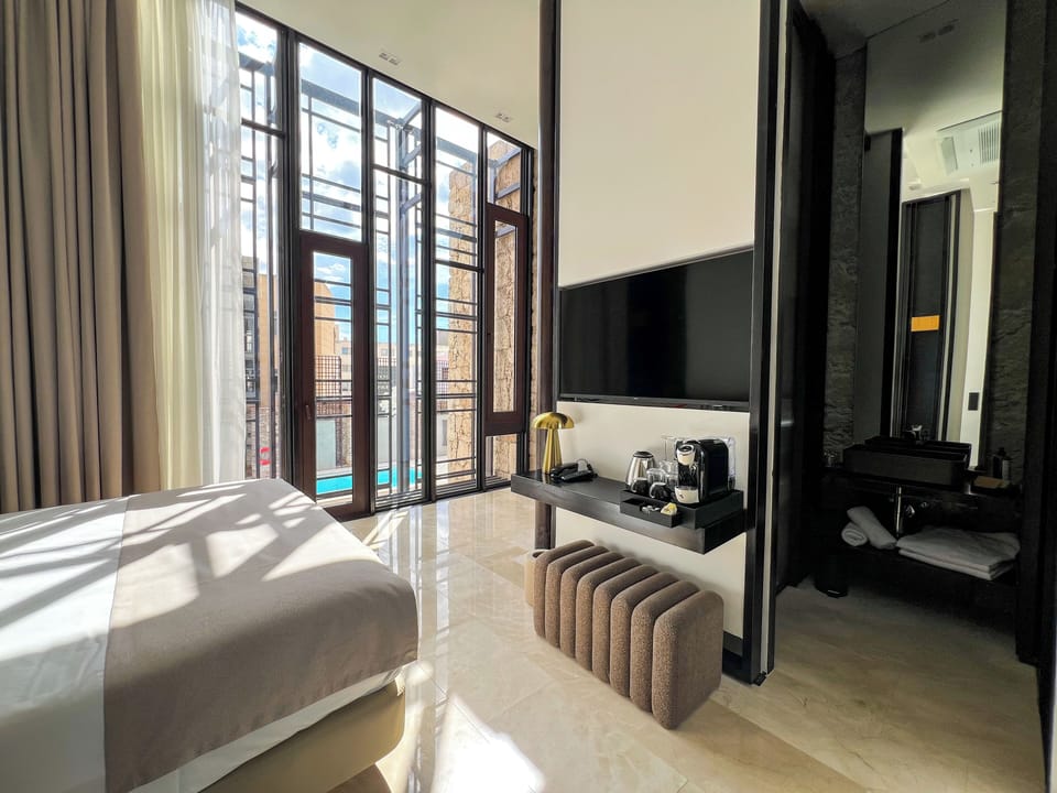 Deluxe Double Room | In-room safe, desk, blackout drapes, iron/ironing board