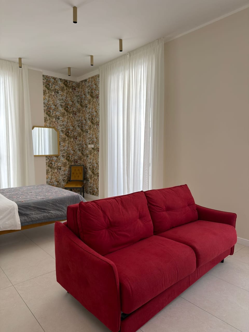 Deluxe Triple Room, Balcony | Interior
