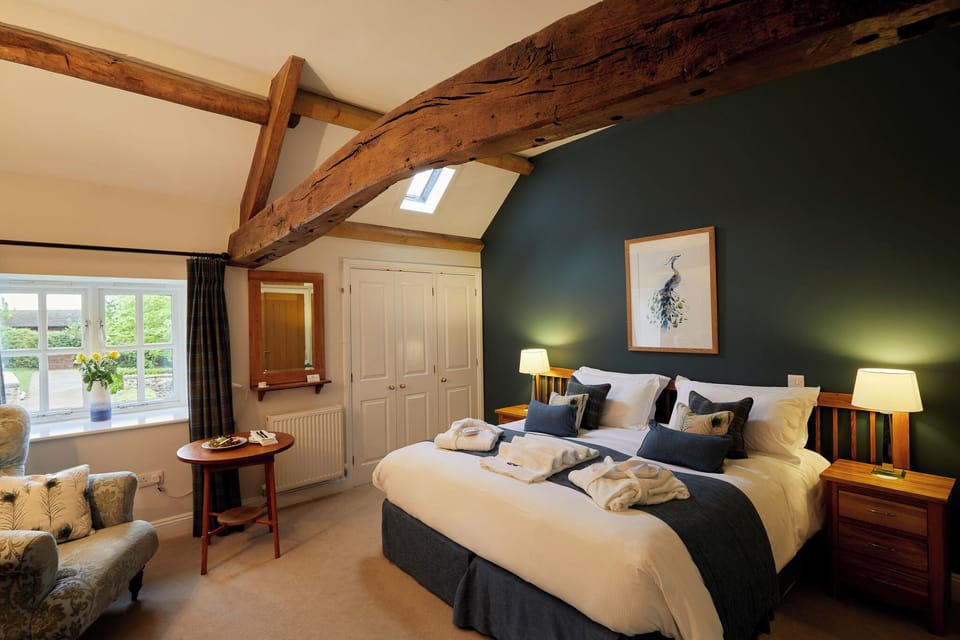 Premier Double or Twin Room | In-room safe, iron/ironing board, free WiFi, bed sheets