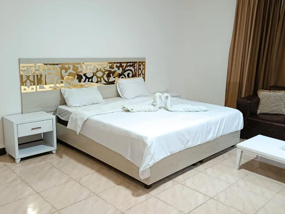 Studio, 1 Double Bed | Egyptian cotton sheets, premium bedding, blackout drapes, soundproofing