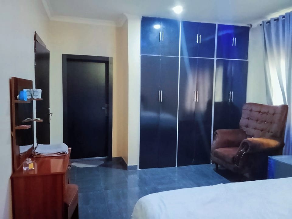 Superior Single Room, 1 Large Twin Bed | Laptop workspace, free WiFi