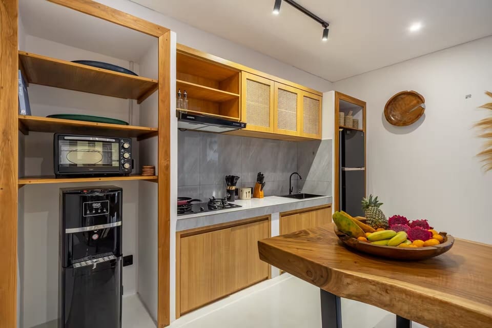 Deluxe Villa, 3 Bedrooms, Private Pool | Private kitchen | Spices, eco-friendly cleaning products, paper towels