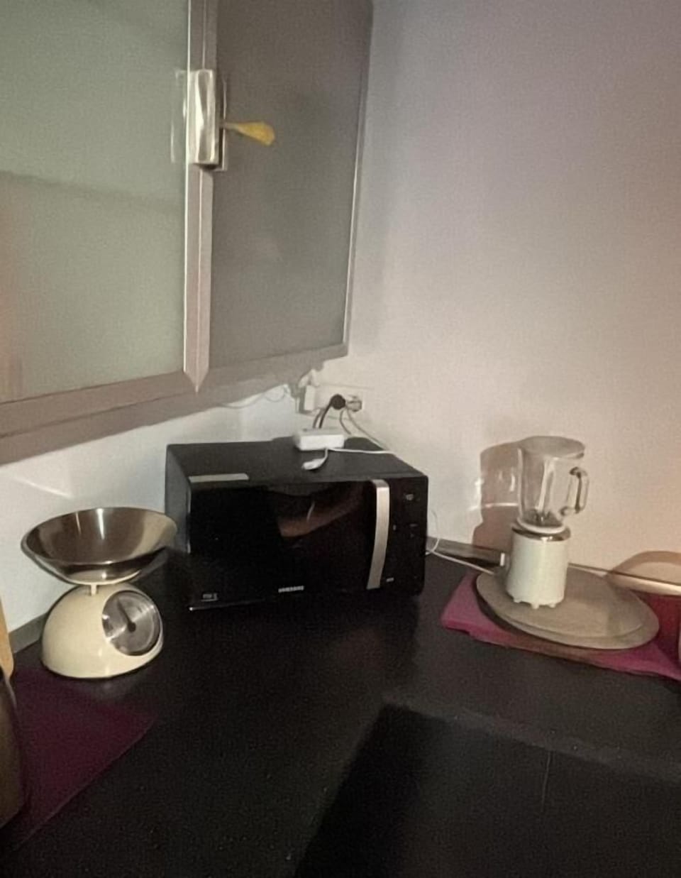 Double Room, River View | Private kitchen | Fridge, microwave, oven, stovetop