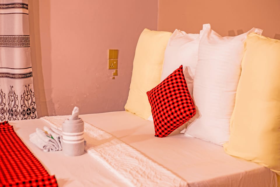 Single Room, Mountain View | Desk, laptop workspace, free WiFi