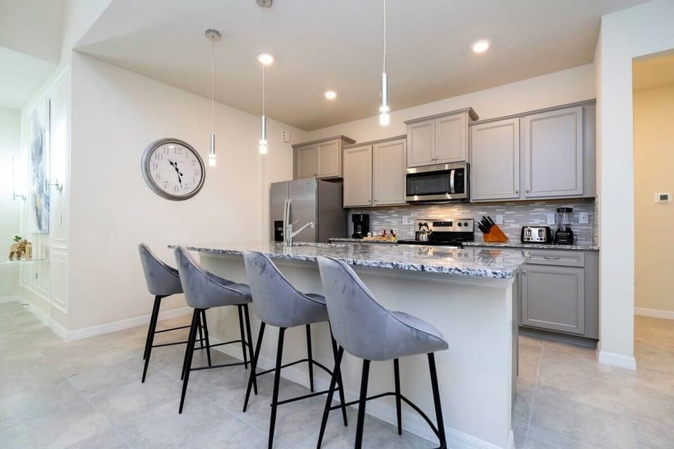 House, Multiple Beds, Pool View (4466KR-SVH) | Private kitchen