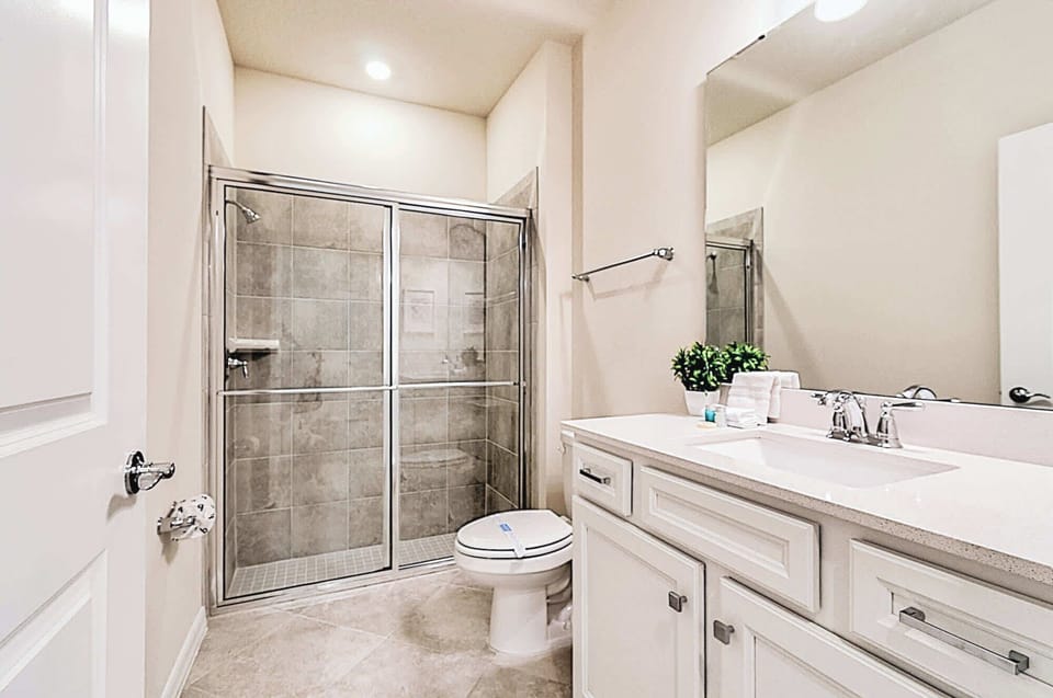 Townhome, Multiple Beds, Pool Access, Pool View (1149BI-SVH) | Bathroom