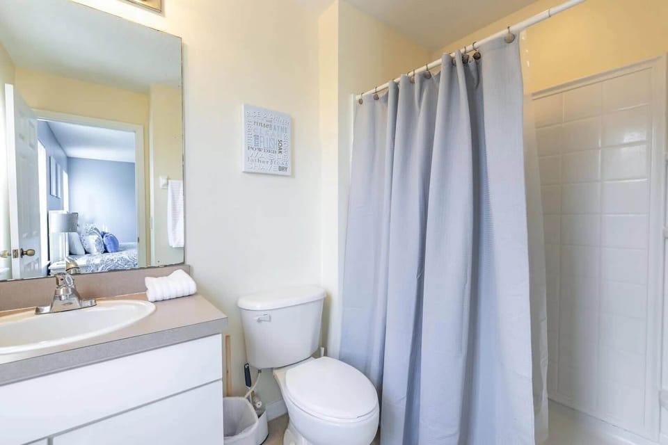 Townhome, Multiple Beds, Pool Access, Pool View (101PB-SVH) | Bathroom