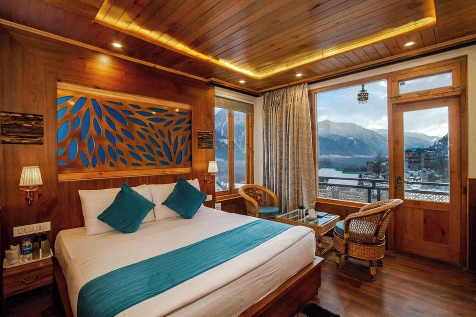 Premium Room, Balcony, Mountain View | Free WiFi, bed sheets