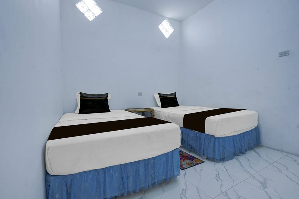 Standard Twin Room | WiFi (free), bed sheets