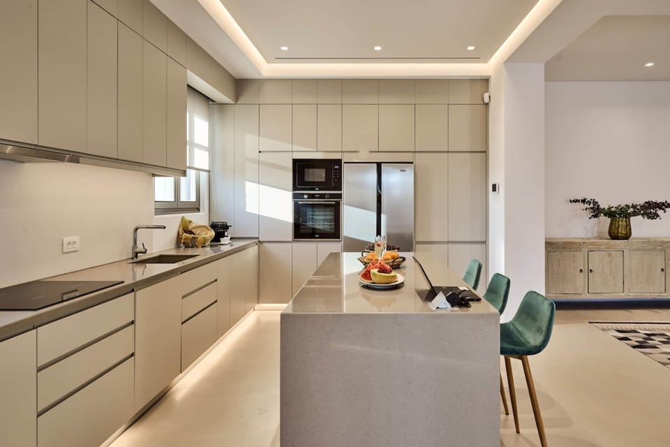 House | 6 bedrooms