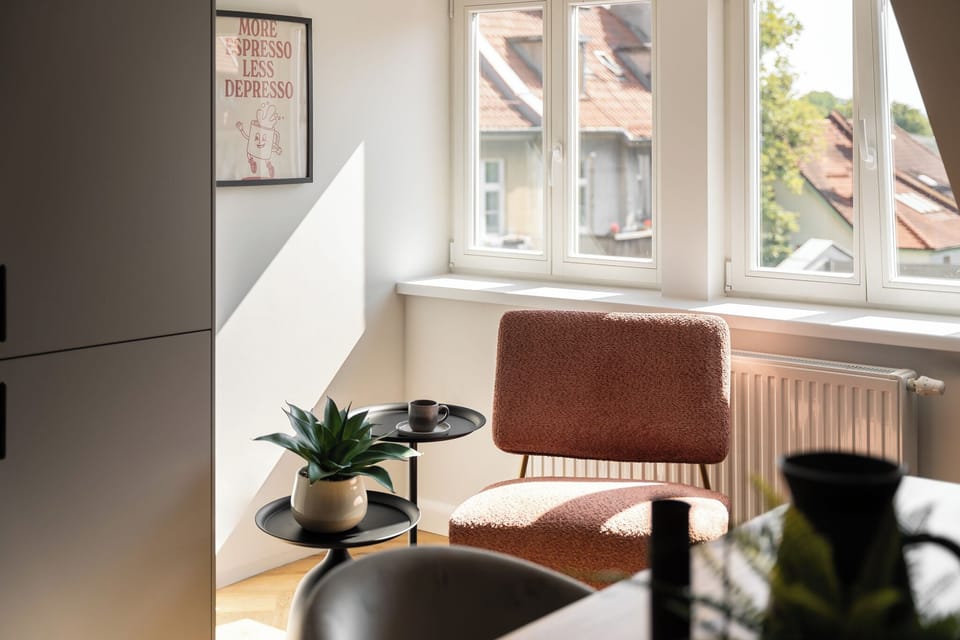 Deluxe Apartment, City View, Beachside | Interior
