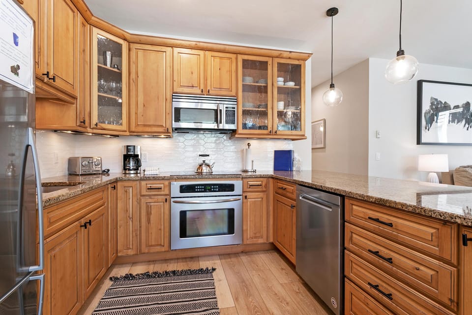 Condo, Multiple Beds (Sun Vail 11B, 3BD condo) | Private kitchen