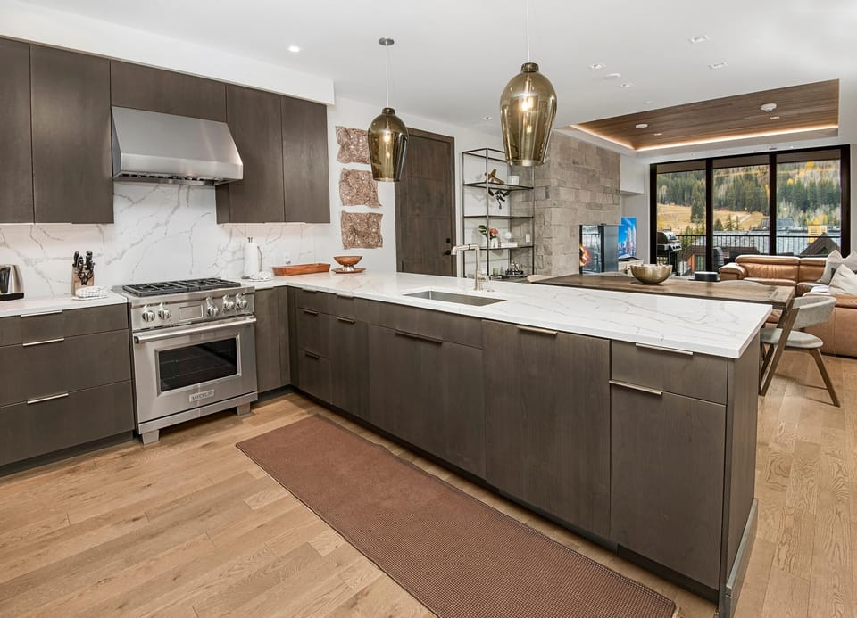 Condo, Multiple Beds (Altus 305, 3BD Vail Village Condo wit) | Private kitchen
