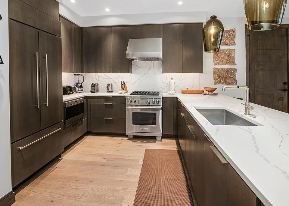 Condo, Multiple Beds (Altus 305, 3BD Vail Village Condo wit) | Private kitchen