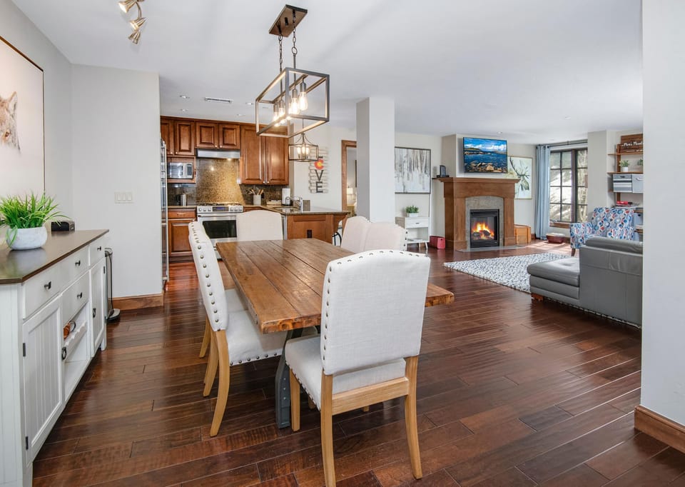 Condo, Multiple Beds (Ascent 301, 3BD Condo in Avon with Am) | Dining