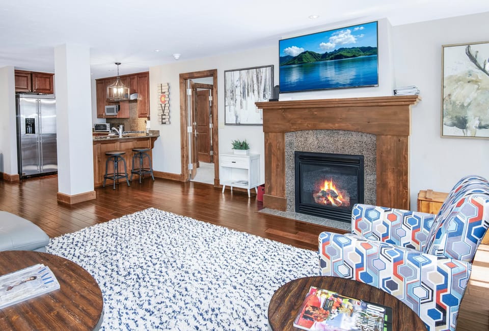 Condo, Multiple Beds (Ascent 301, 3BD Condo in Avon with Am) | Living area