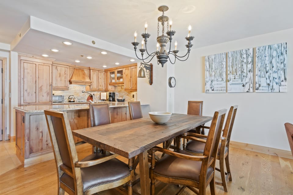 Condo, 1 King Bed (Borders Lodge L201 2BD Beaver Creek S) | Dining