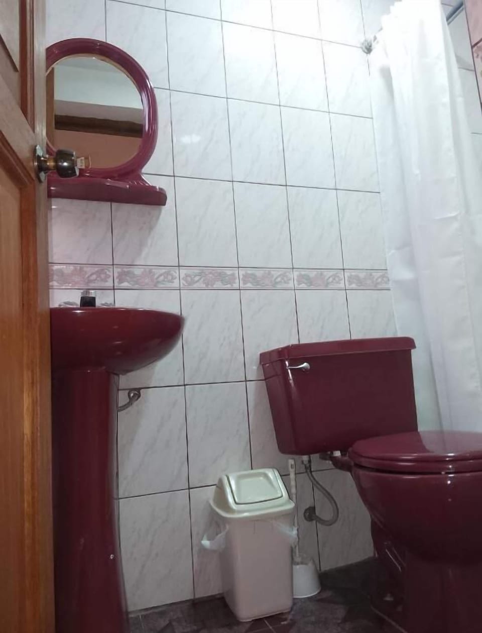 Basic Double Room, Patio, Courtyard View | Bathroom | Free toiletries, hair dryer, towels, soap
