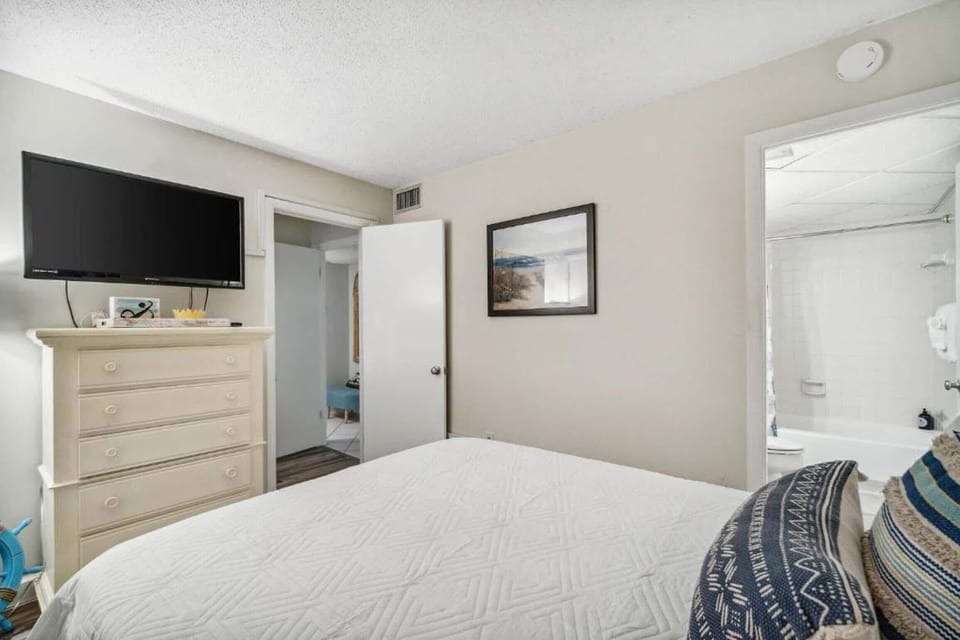 Condo, Multiple Beds (Moondrifter 208) | 2 bedrooms