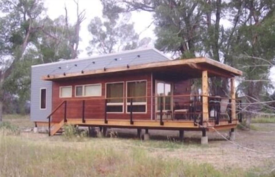 Comfort Cabin, 1 Queen Bed with Sofa bed | Individually decorated, individually furnished