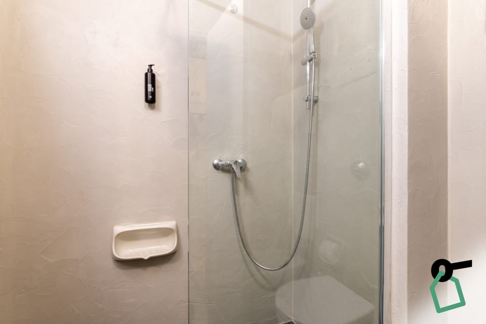 Double or Twin Room, Balcony | Bathroom