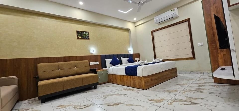 Egyptian cotton sheets, premium bedding, down comforters