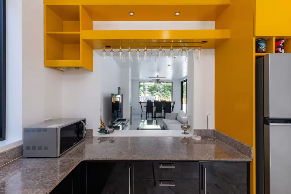 Family Villa, Pool View | Private kitchen