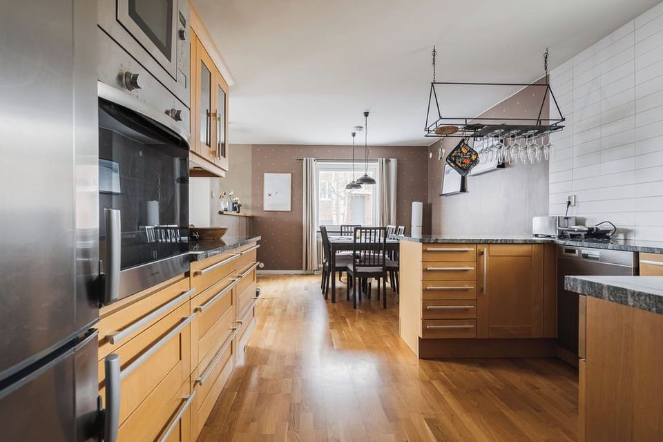 Apartment, 3 Bedrooms, Non Smoking, Lake View | Private kitchen | Electric kettle, toaster, highchair