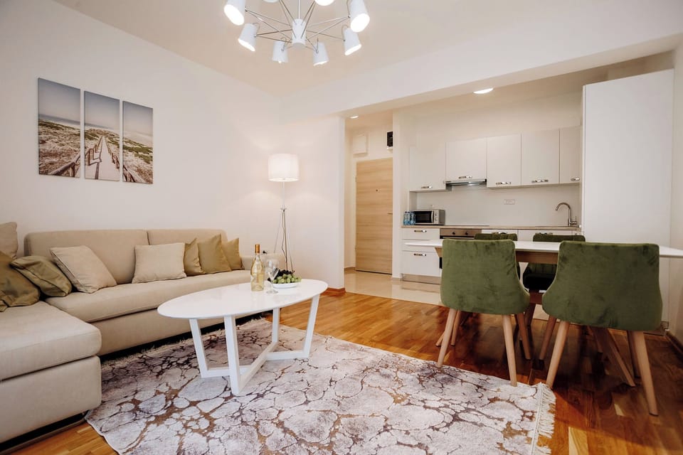 Comfort Apartment, Lanai, Sea View | Living area | Flat-screen TV