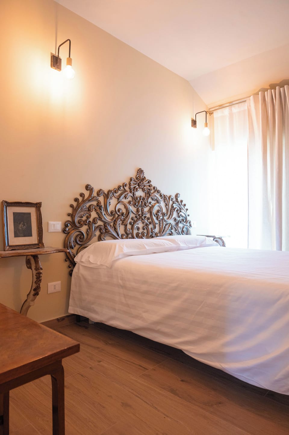Classic Double or Twin Room, Patio | Desk, laptop workspace, blackout drapes, free WiFi