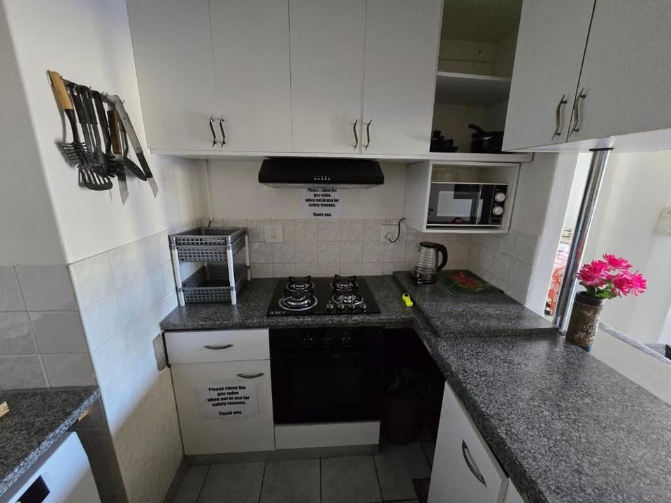 Apartment, 3 Bedrooms | Interior