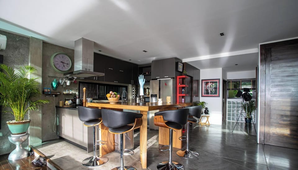 Villa, 4 Bedrooms, Smoking, Private Pool | Dining room